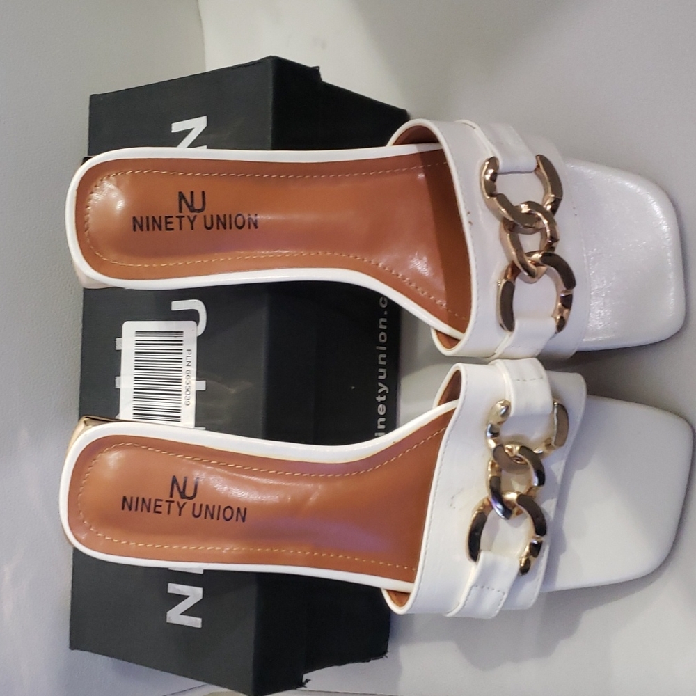 Shoes - Picture 4 of 4